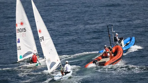 76人狂揽76分大胜黄蜂，马克西40分耀眼，乔治复出仍难阻败局